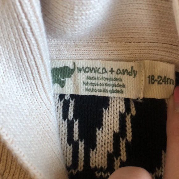 Monica + Andy 18-24m "M" Cardigan - Picture 4 of 6